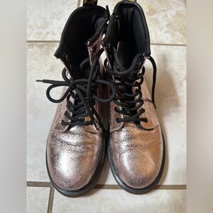 Excellent condition, pink metallic girls doc martens